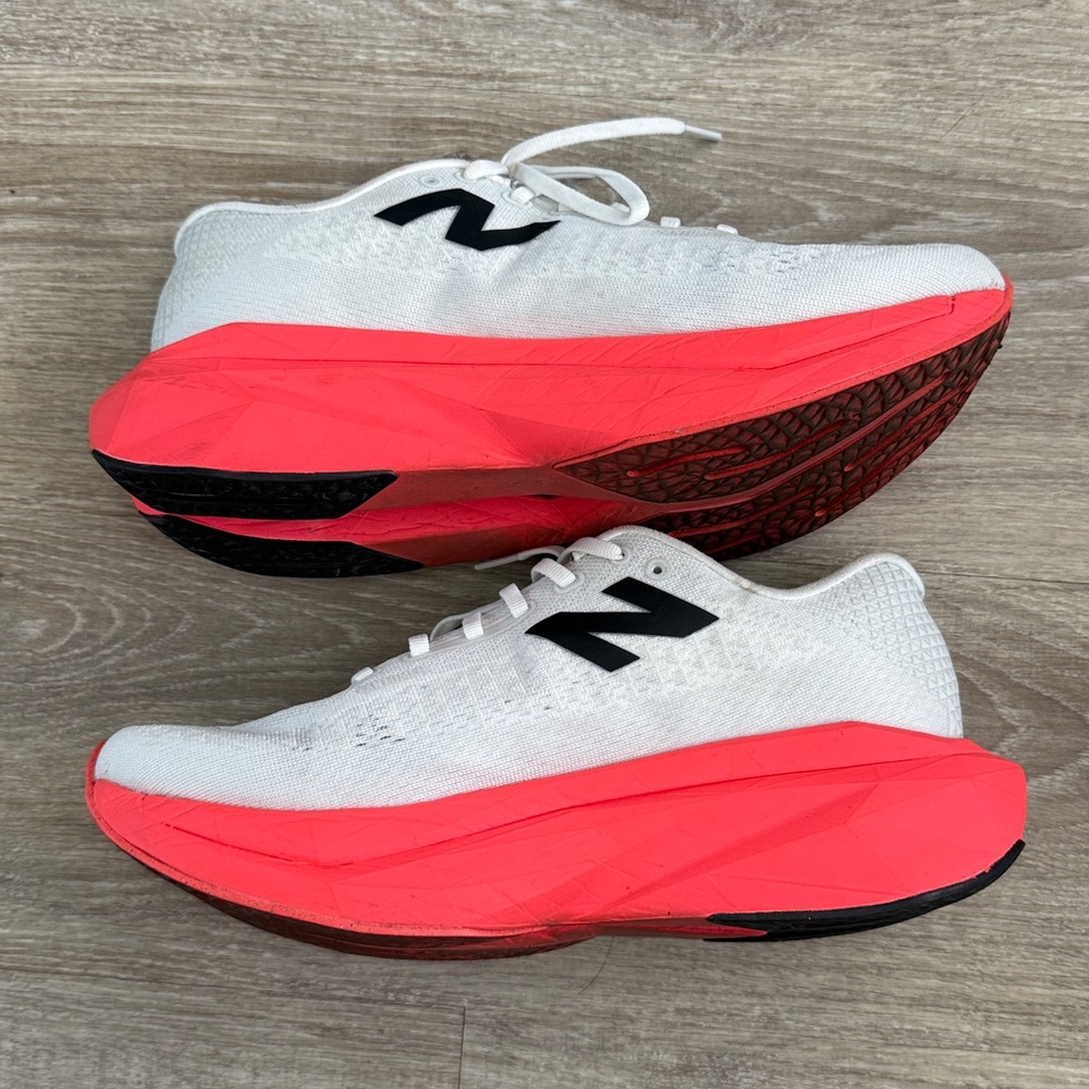 New Balance Fuel Cell Trainer Running Shoes - Picture 3 of 6
